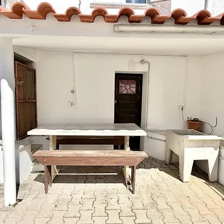 Large House Near Beaches & Surf Атогиа-да-Балейя